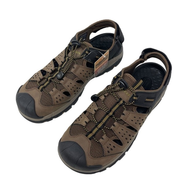 Skechers Men’s Size 12 Brown Leather Closed Toe Fisherman Bungee Sandals New main image 2